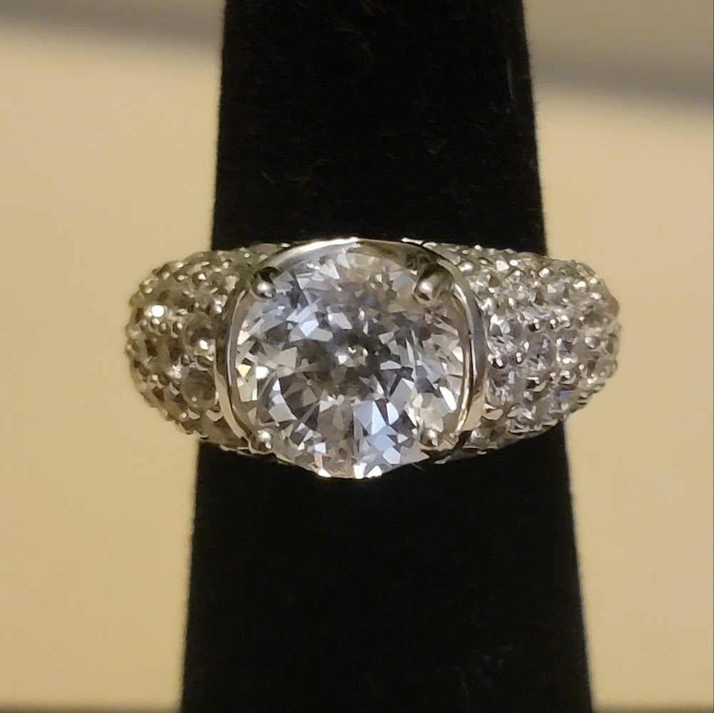Sterling silver 925 cz size 5